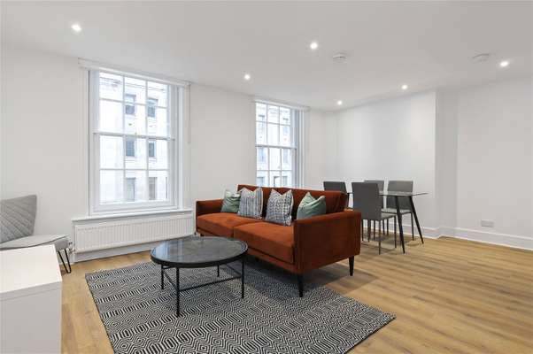 Flat Fleet Street in City of London