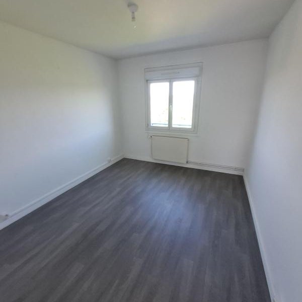 Appartement Place Raymond Barbé à Charvieu-Chavagneux