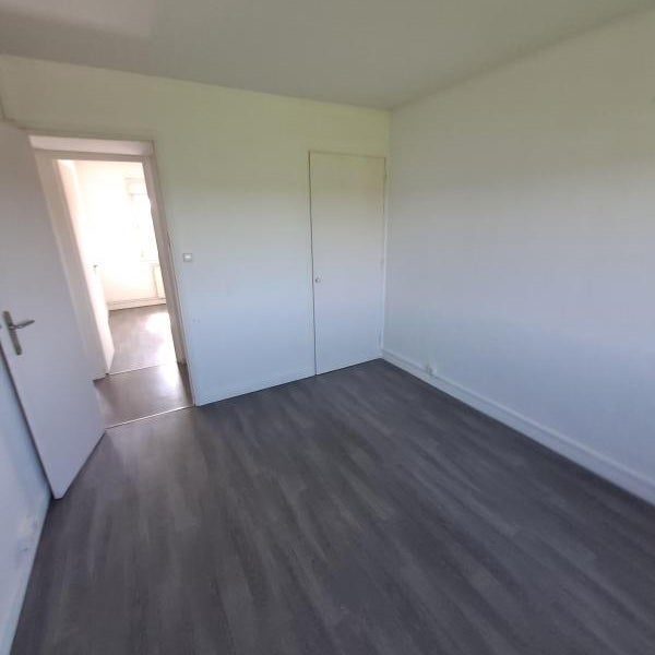 Appartement Place Raymond Barbé à Charvieu-Chavagneux