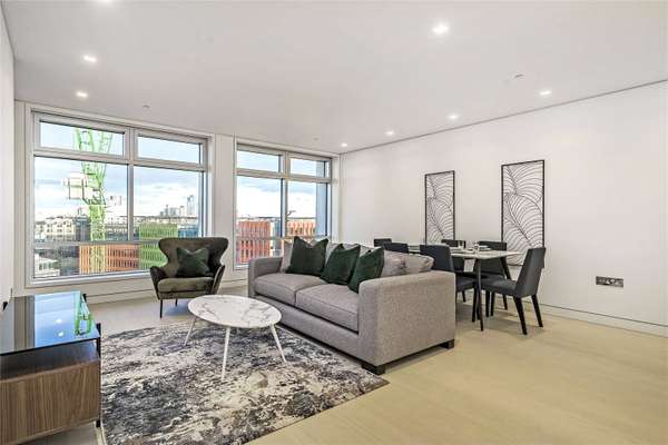 Flat Andrew Borde Street in Greater London