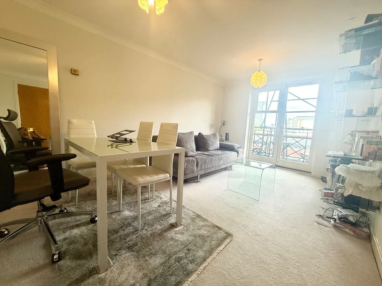 Flat Brompton Park Crescent in Greater London