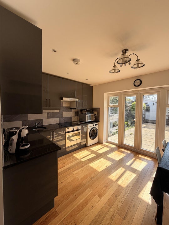 House Parsloes Avenue in Greater London