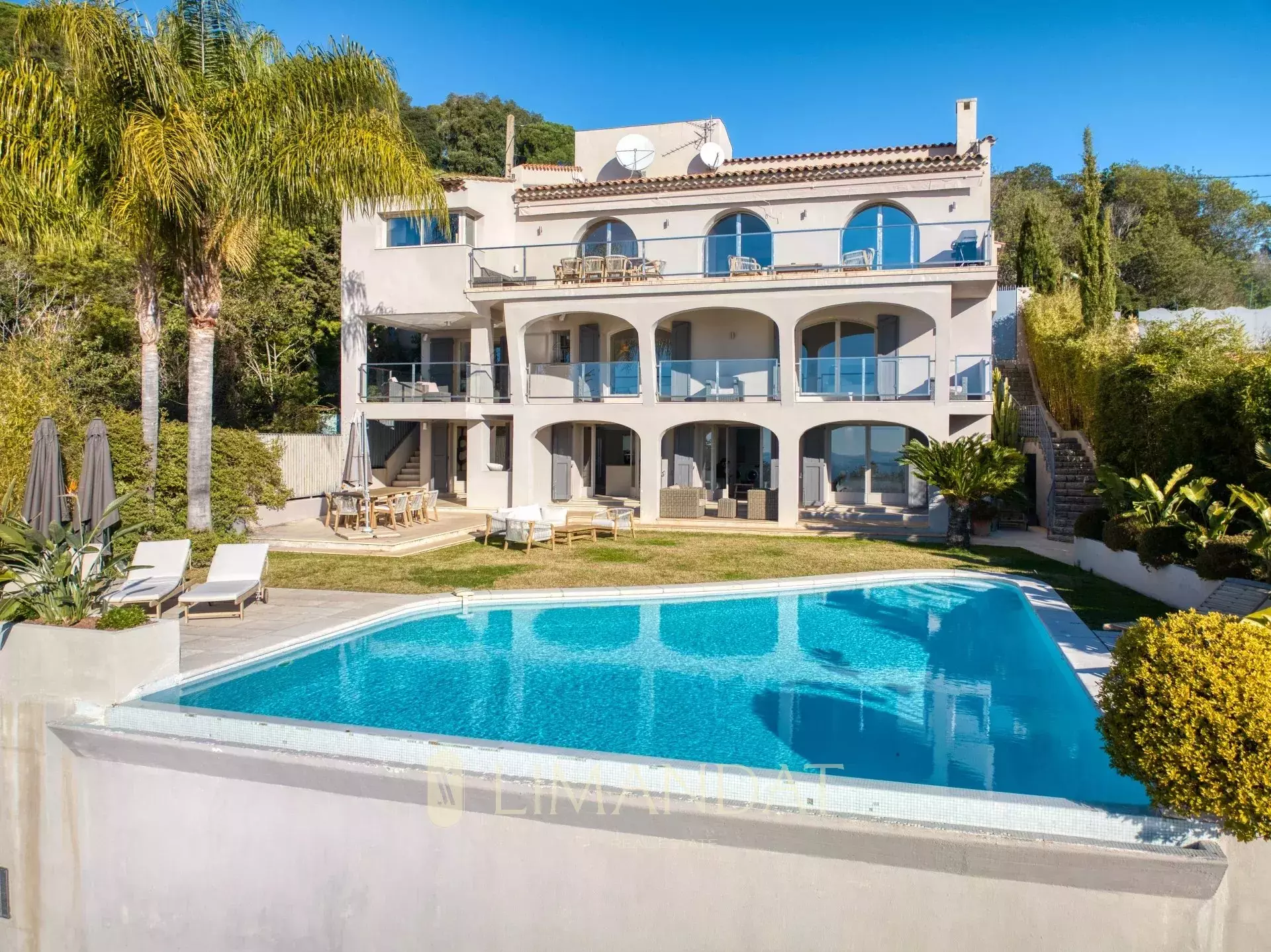 Appartement Avenue de la Californie à Cannes