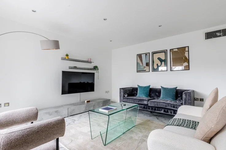 Flat Drayton Gardens in Greater London
