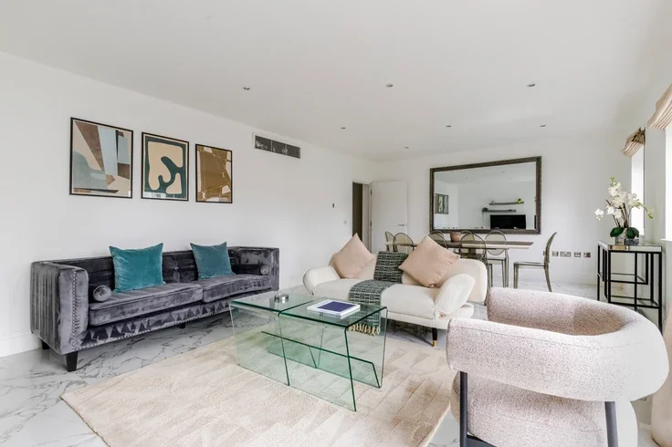 Flat Drayton Gardens in Greater London