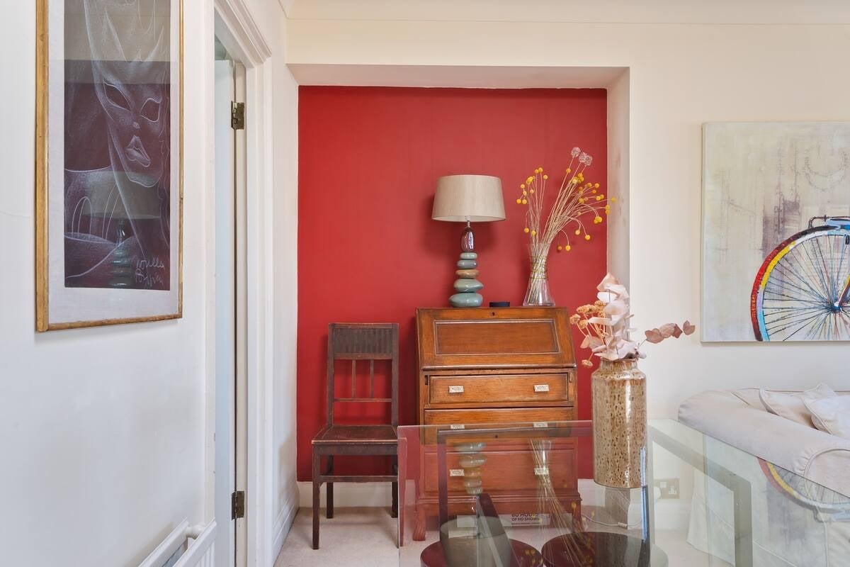 Flat Warwick Way in City of Westminster