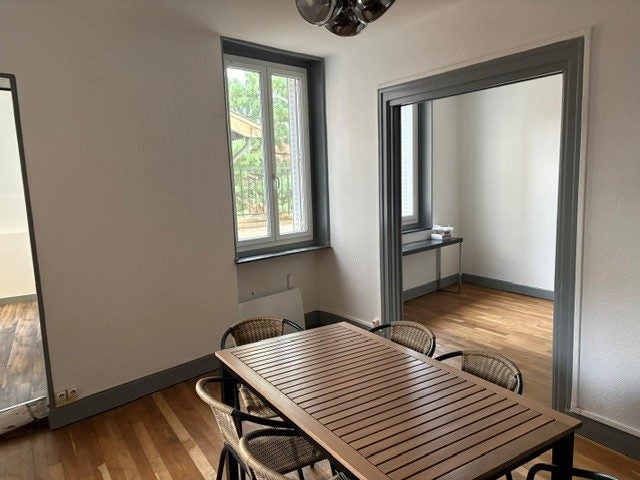 Appartement Rue des Écoles à Le Coteau