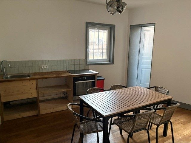 Appartement Rue des Écoles à Le Coteau