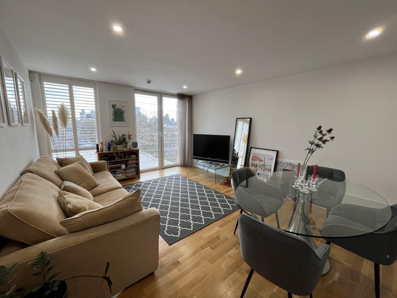 Flat Basire Street in Greater London