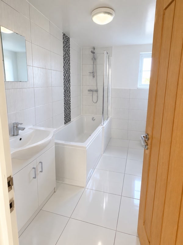 Room Filton Road in Bristol