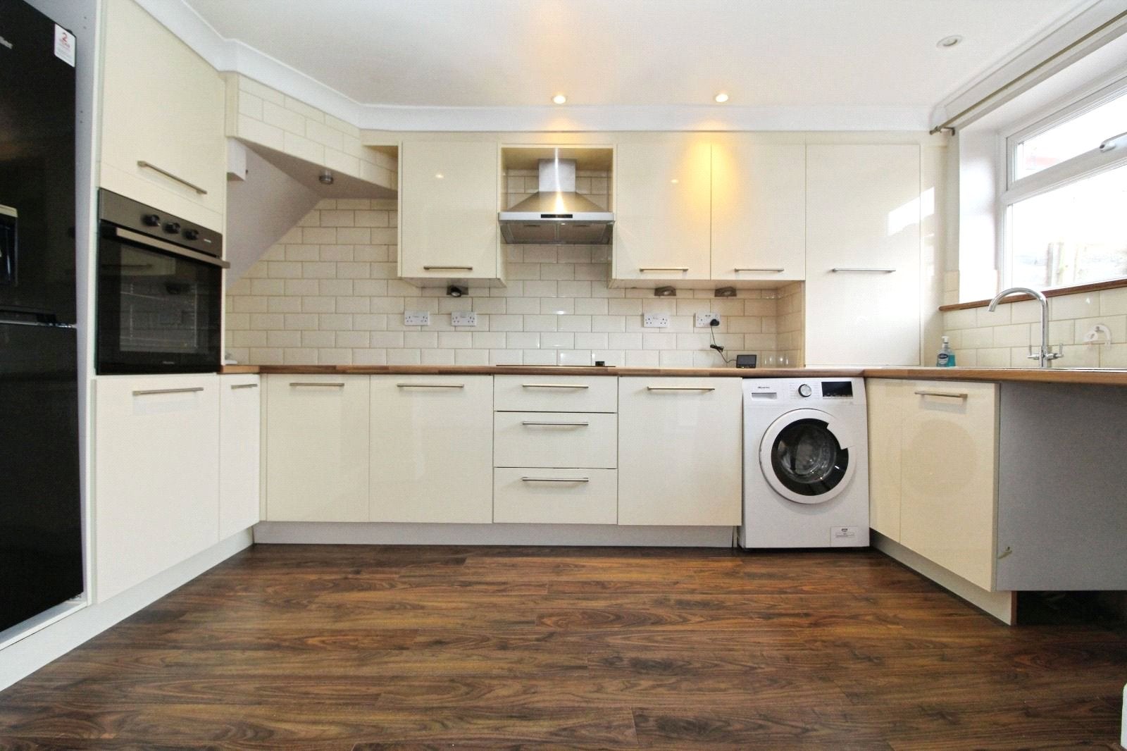 House Kingsmead Avenue in Greater London