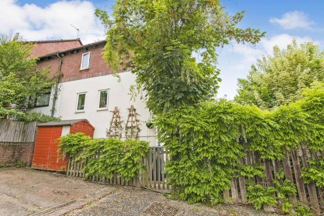 Flat Holne Court in Exeter