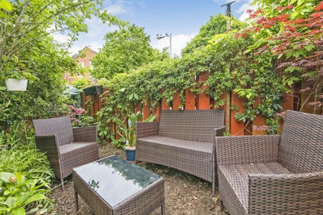 Flat Holne Court in Exeter