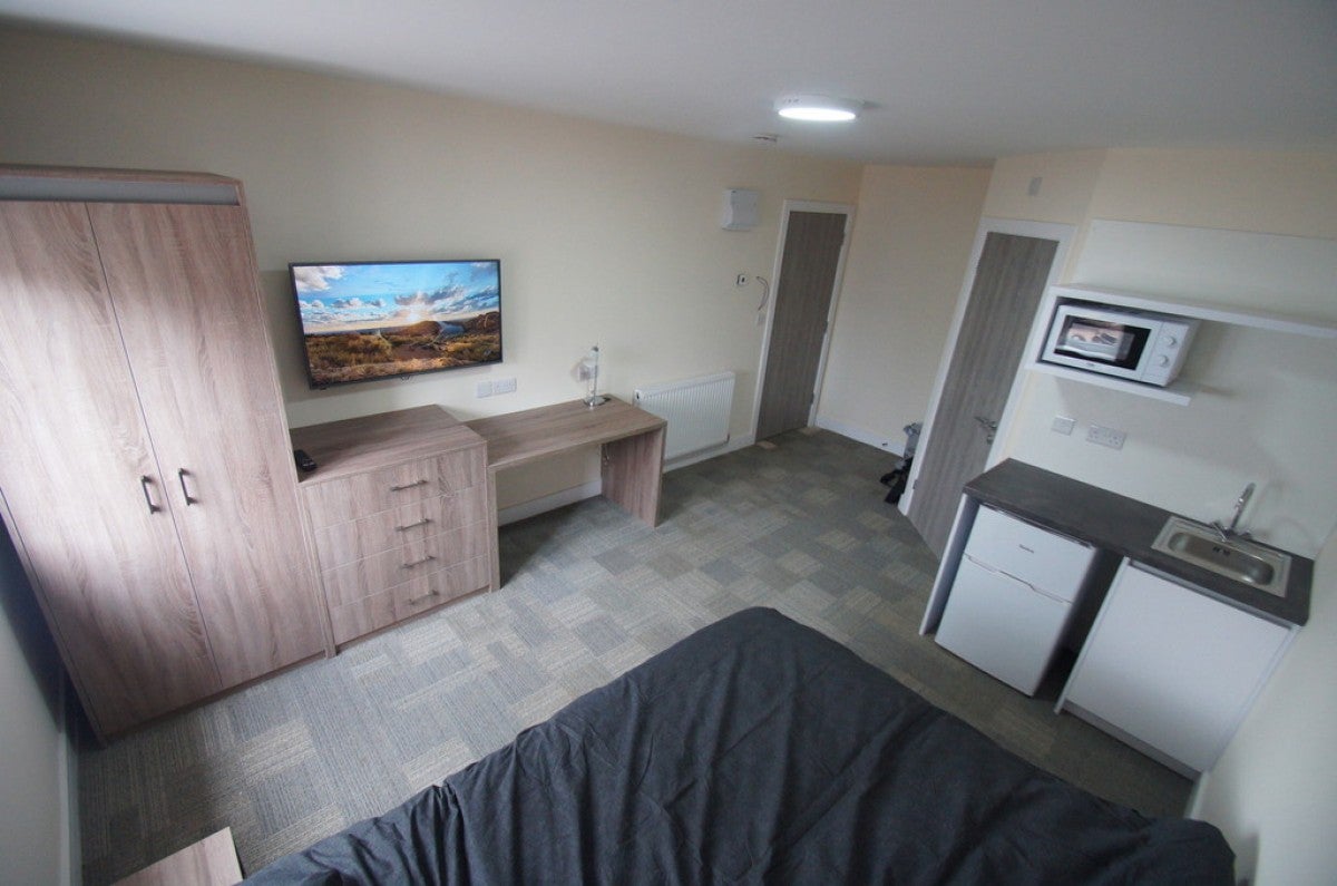 Flat Clay Lane in Coventry