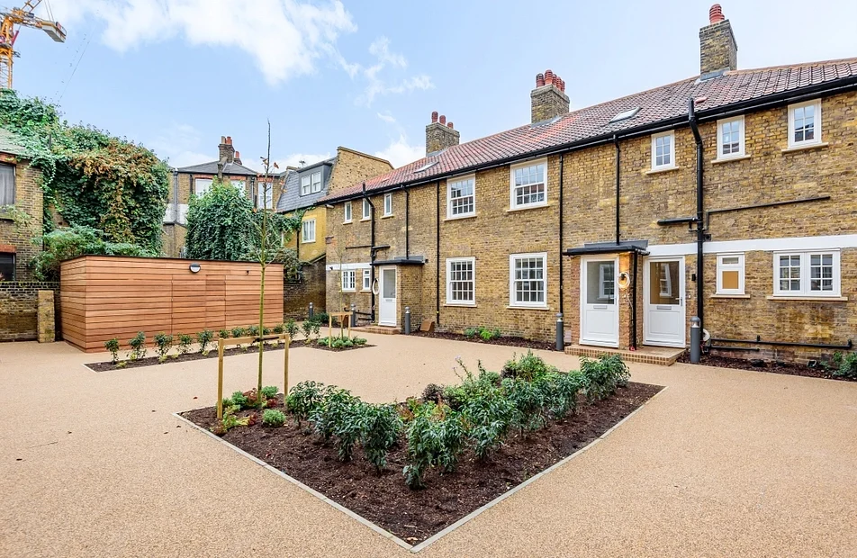 Flat Westmoreland Road in Greater London