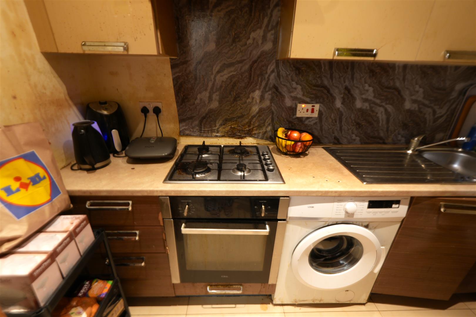 Flat Farnburn Avenue in Slough