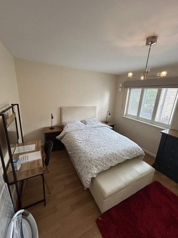 Room Pelham Crescent in Nottingham