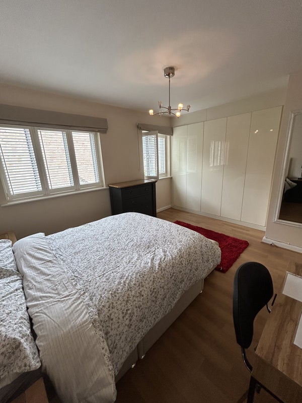 Room Pelham Crescent in Nottingham