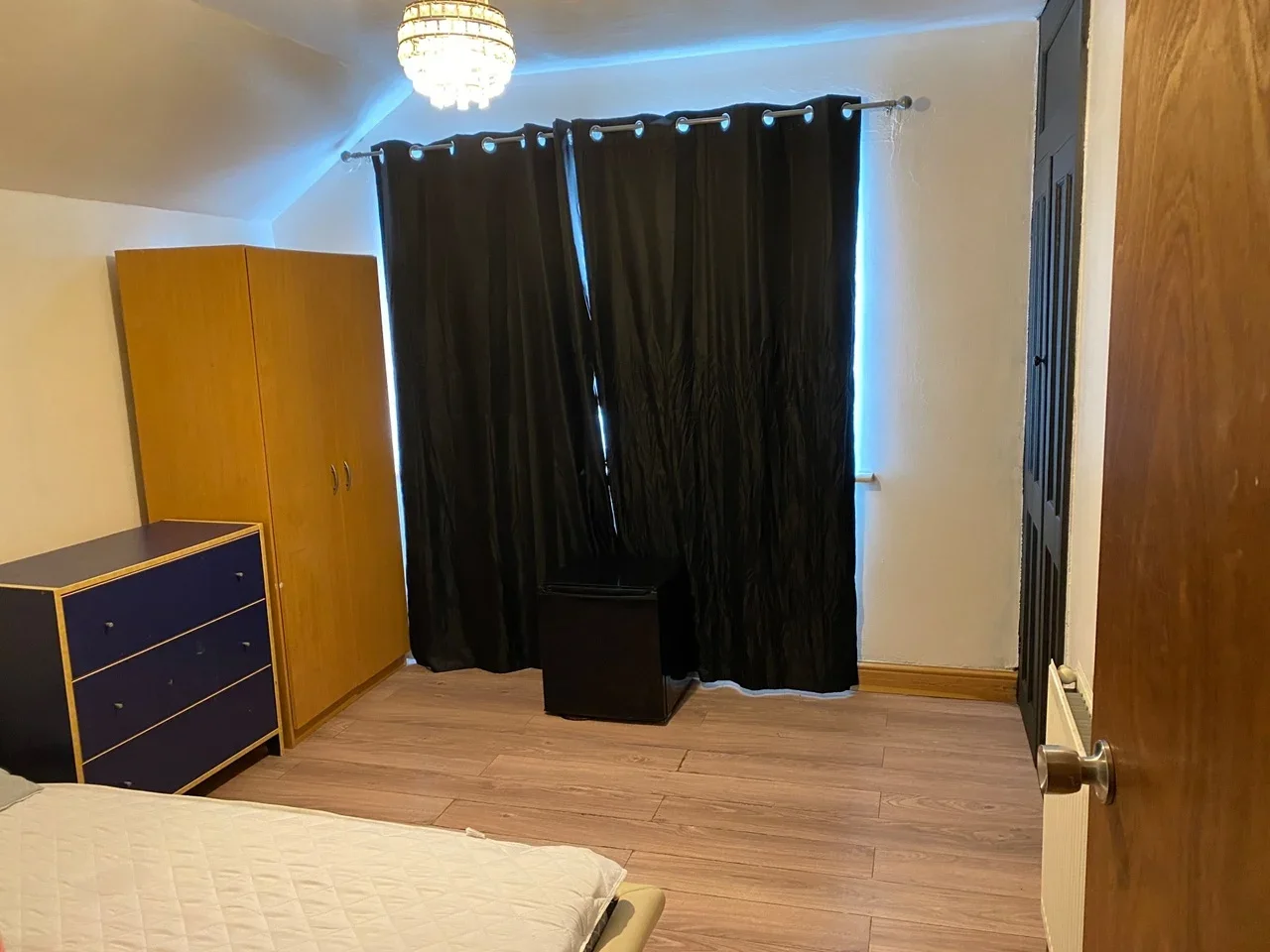 Room Limes Avenue in Swindon