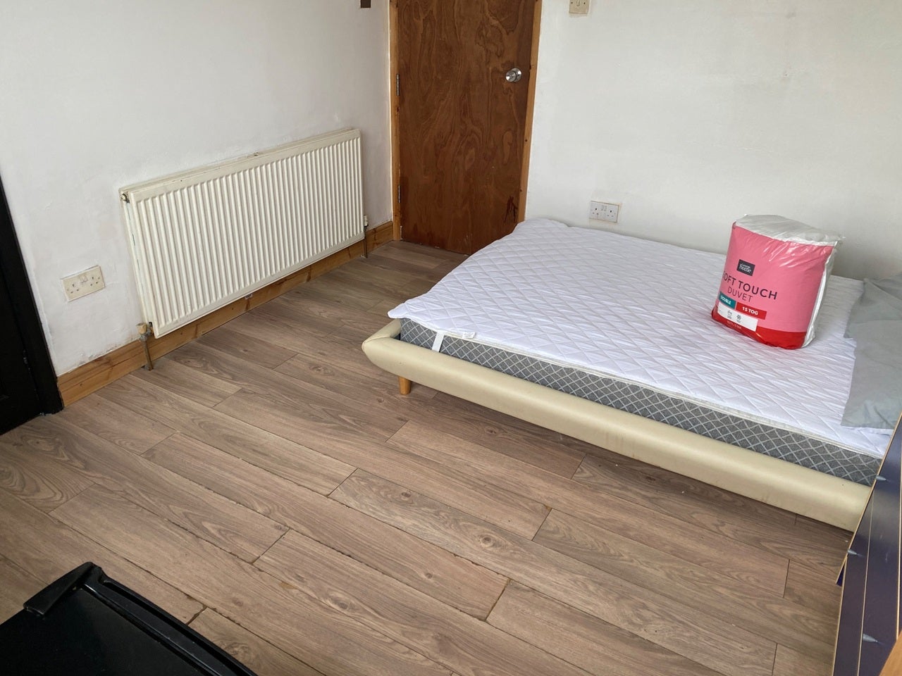 Room Limes Avenue in Swindon
