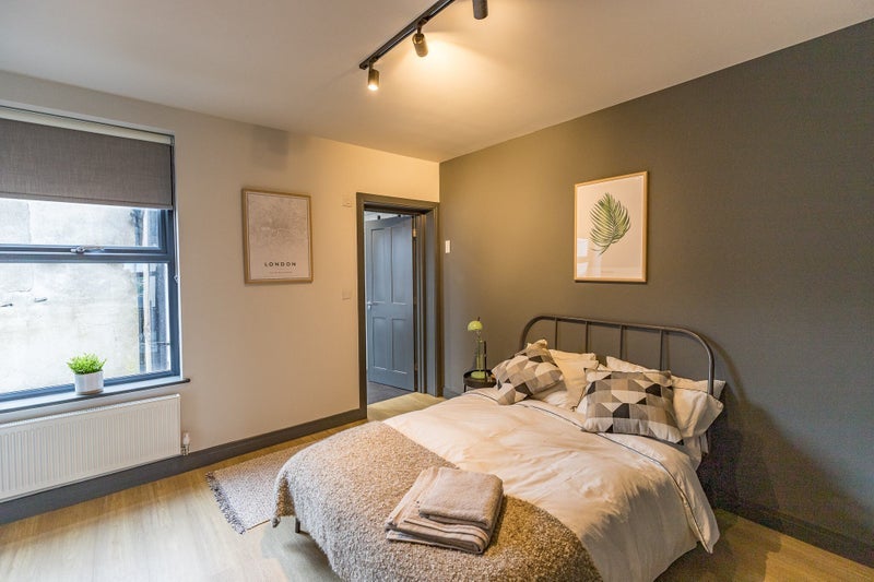 Room Hartford Street in Tameside