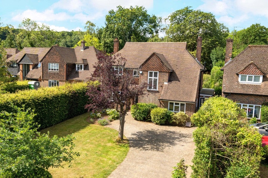 House Linersh Wood Road in Waverley