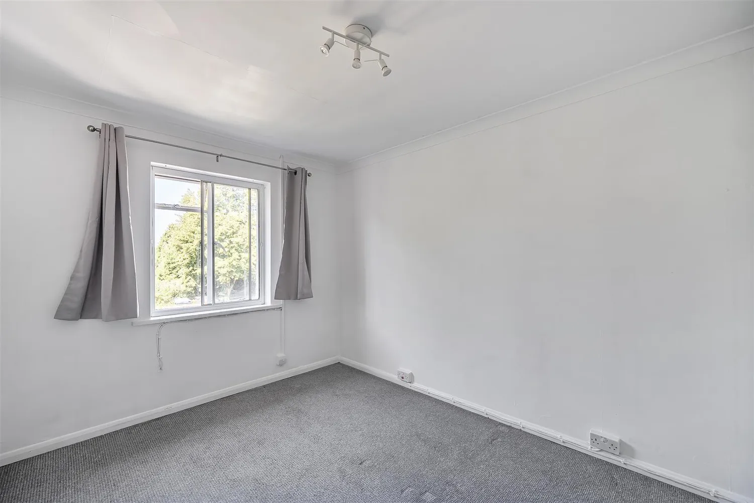 Flat The Laurels in Guildford