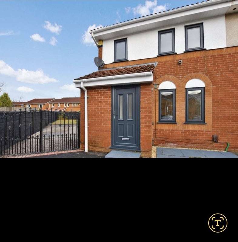 Room Highwood Close in Bolton