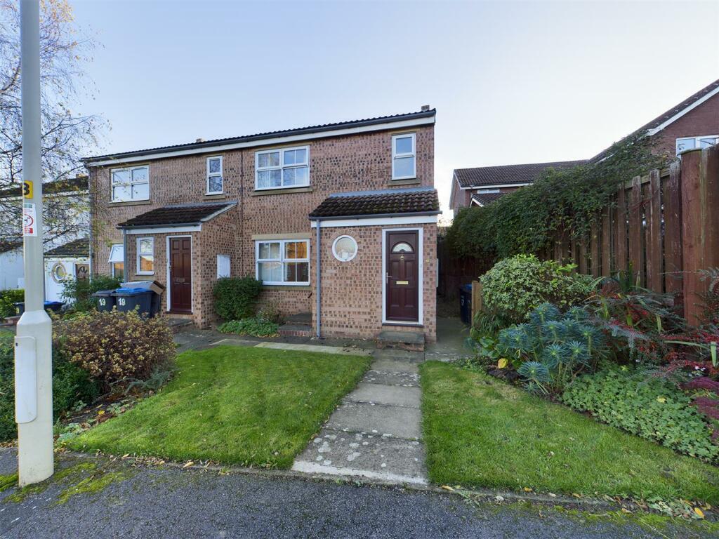 Flat Northfields in Hutton Rudby