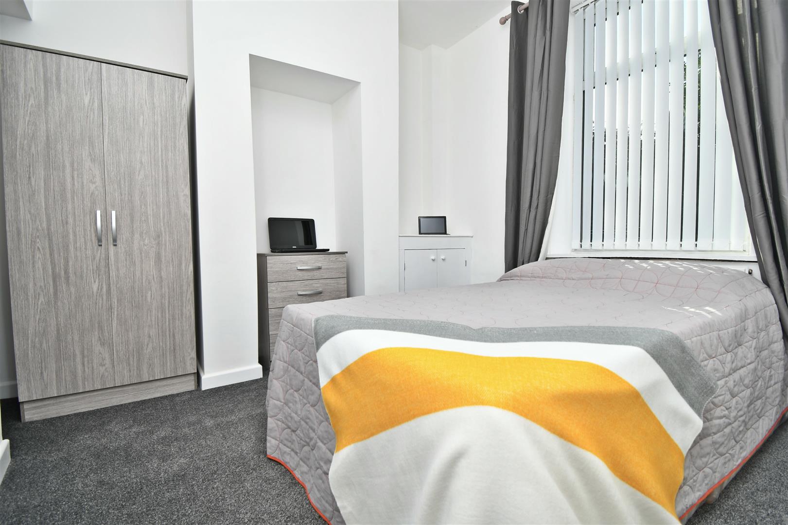 Room Hart Street in Burnley