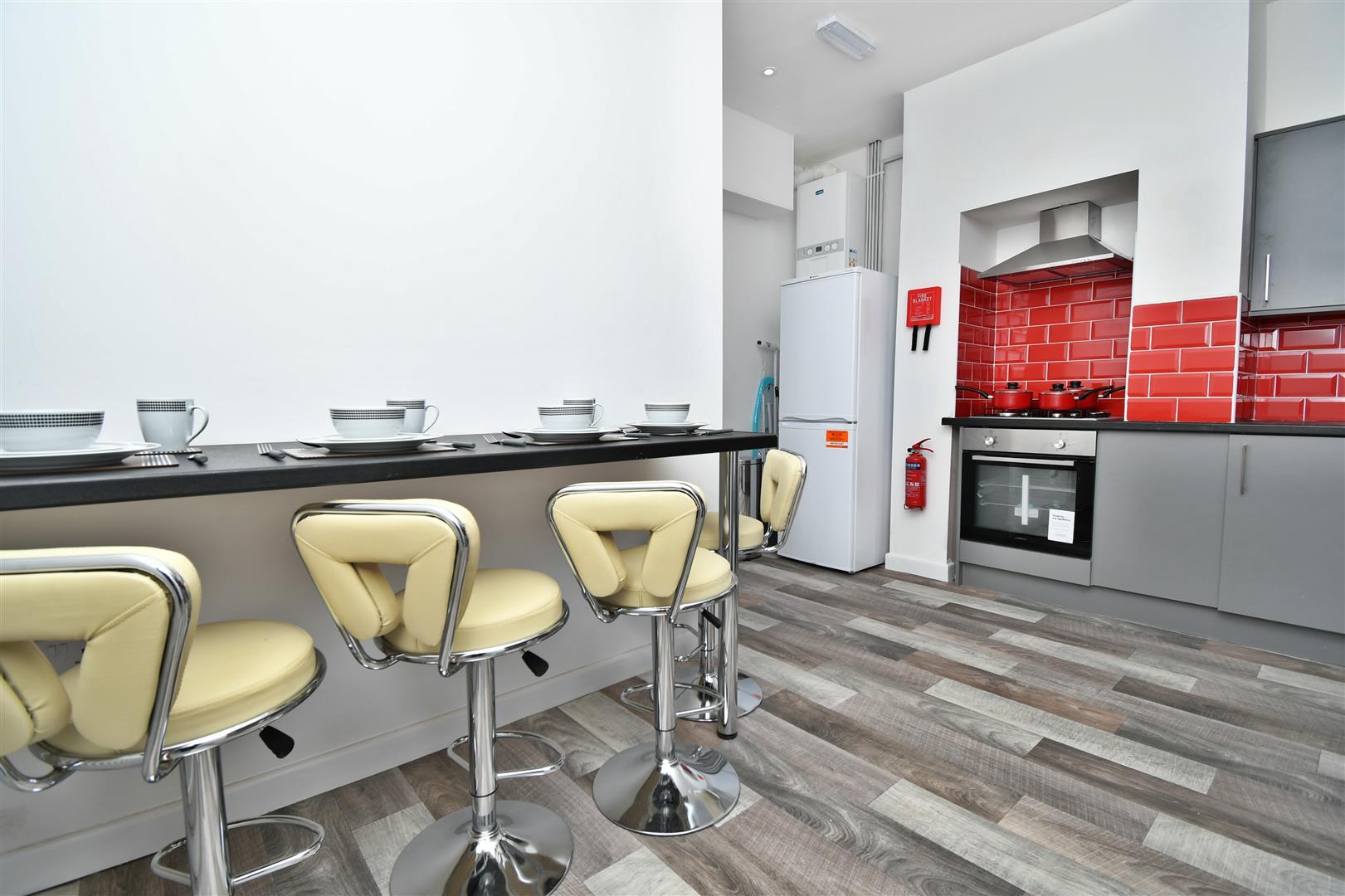 Room Hart Street in Burnley
