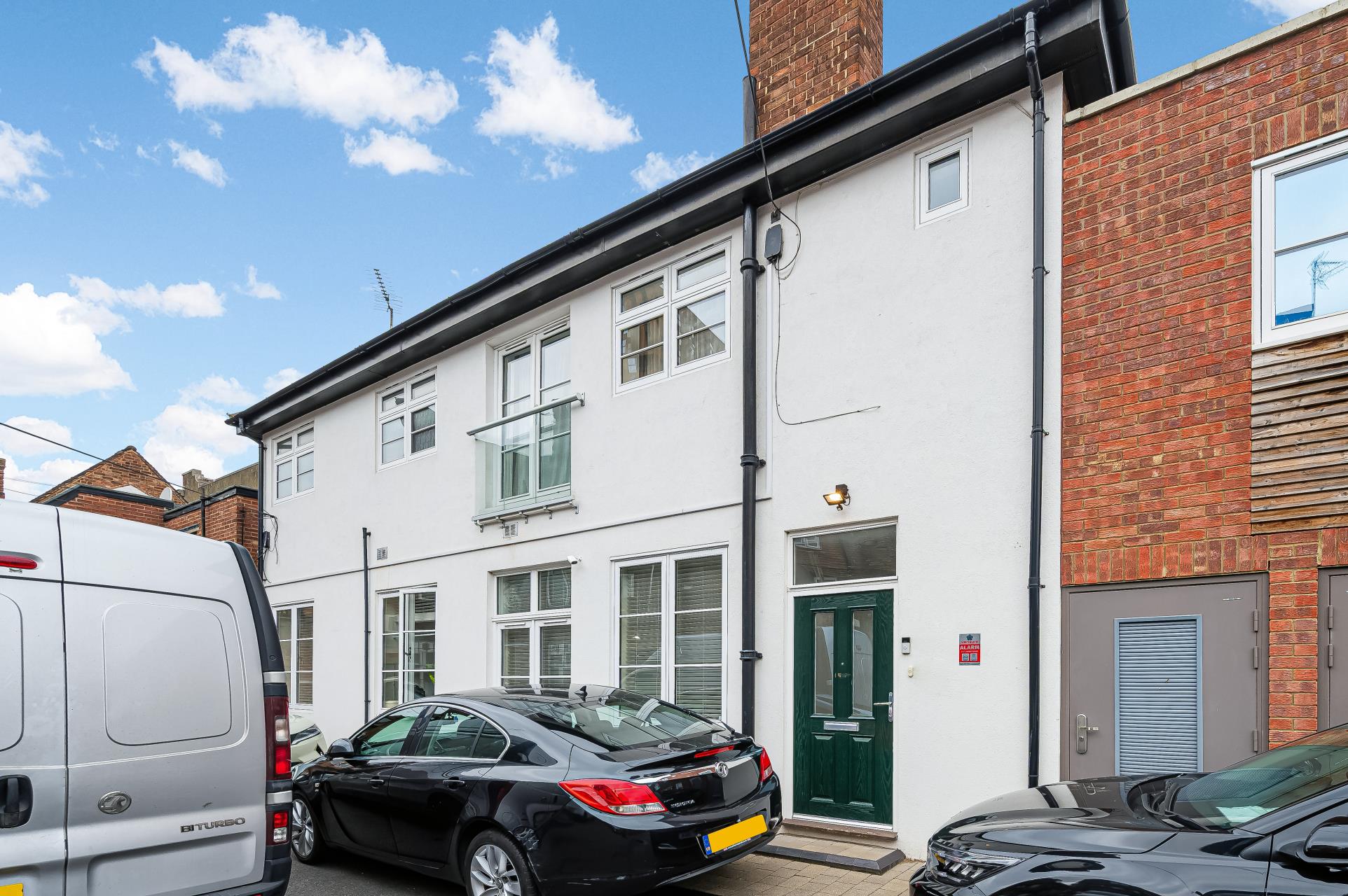Flat Westway in Greater London