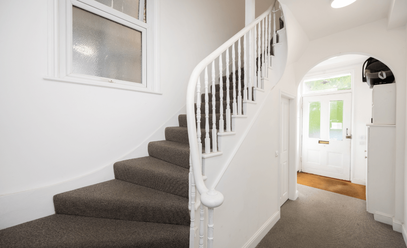 Flat Windsor Road in Greater London