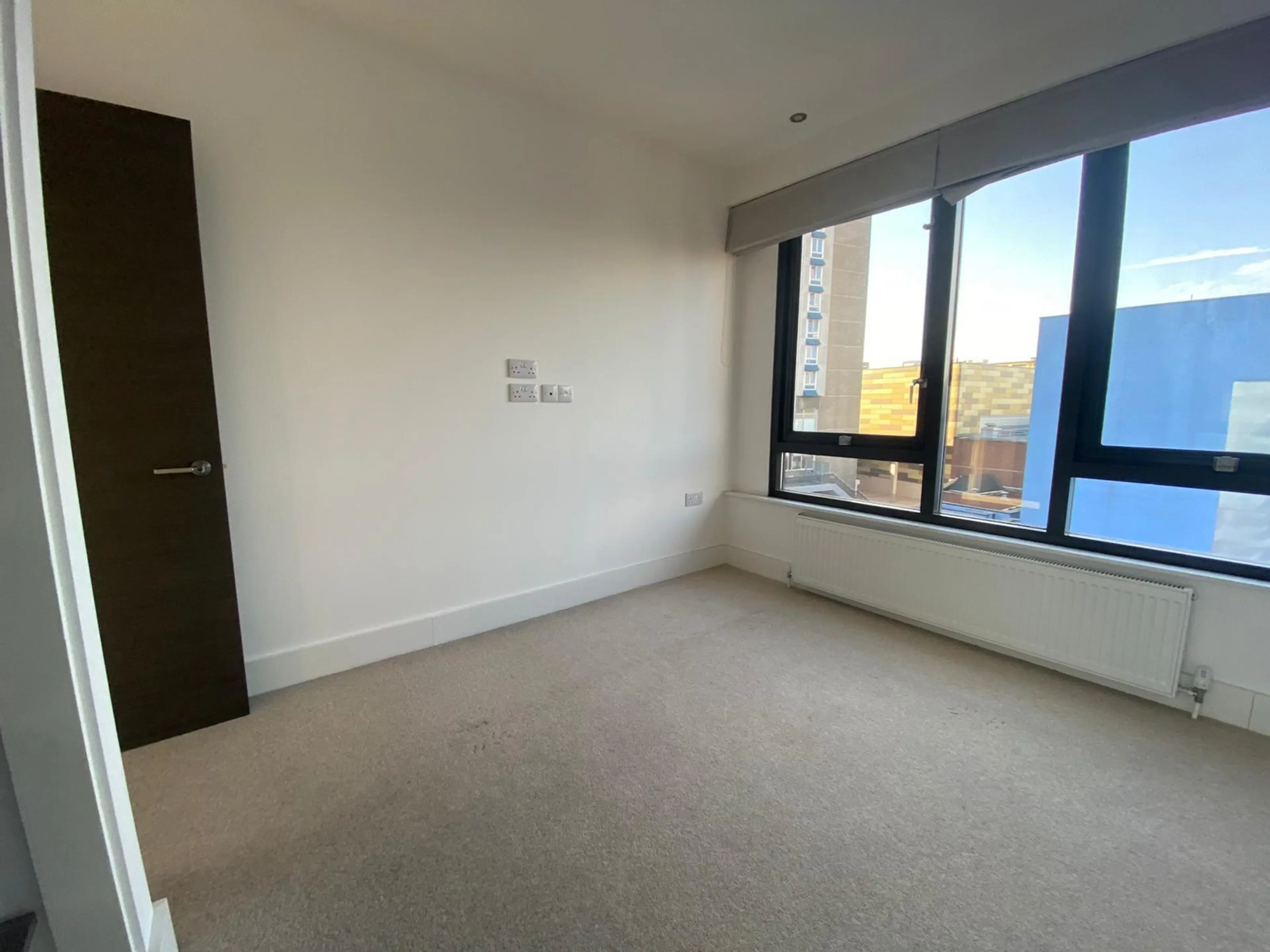 Flat Clarendon Road in Watford