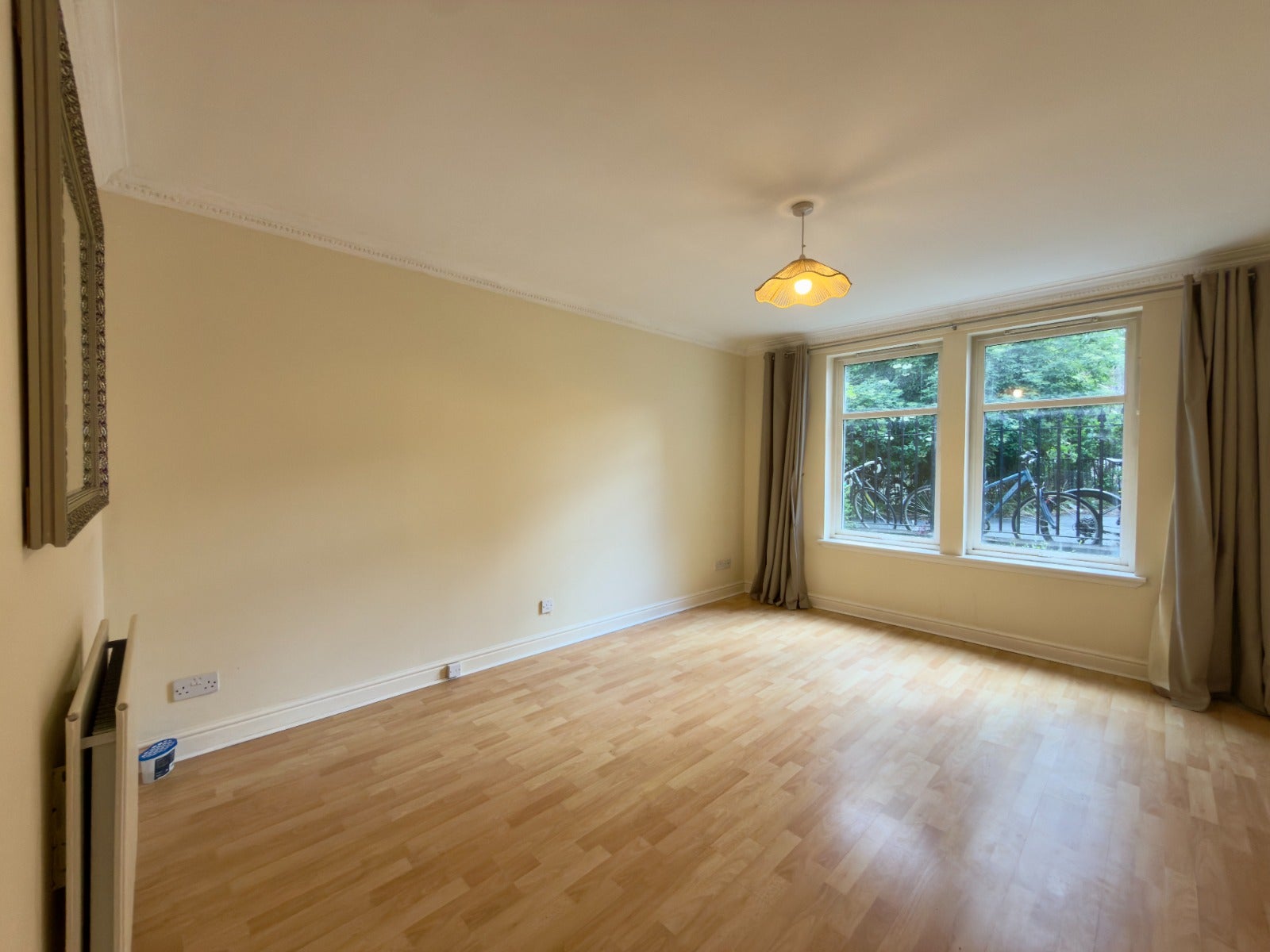 Flat Lauriston Gardens in City of Edinburgh