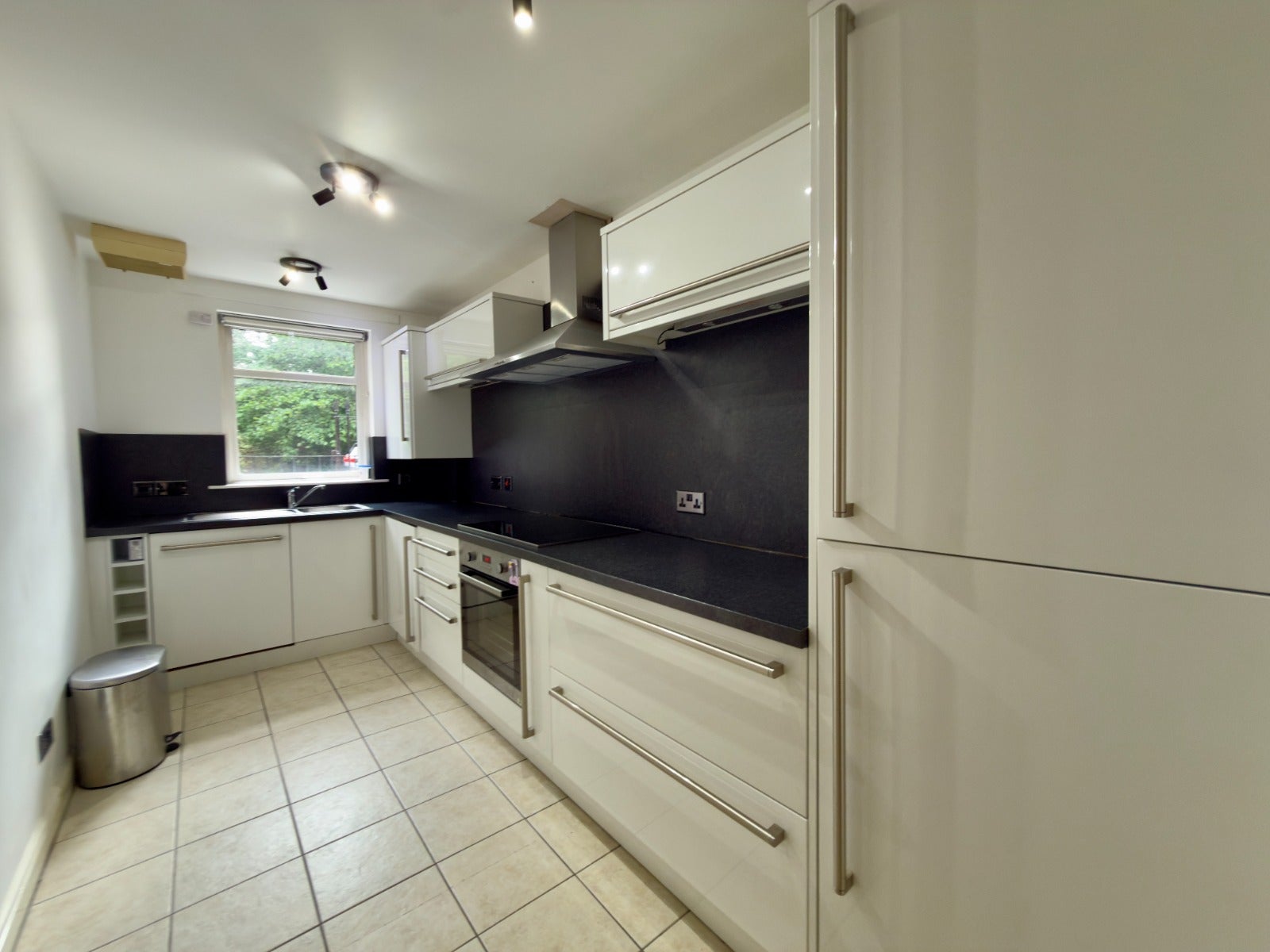 Flat Lauriston Gardens in City of Edinburgh