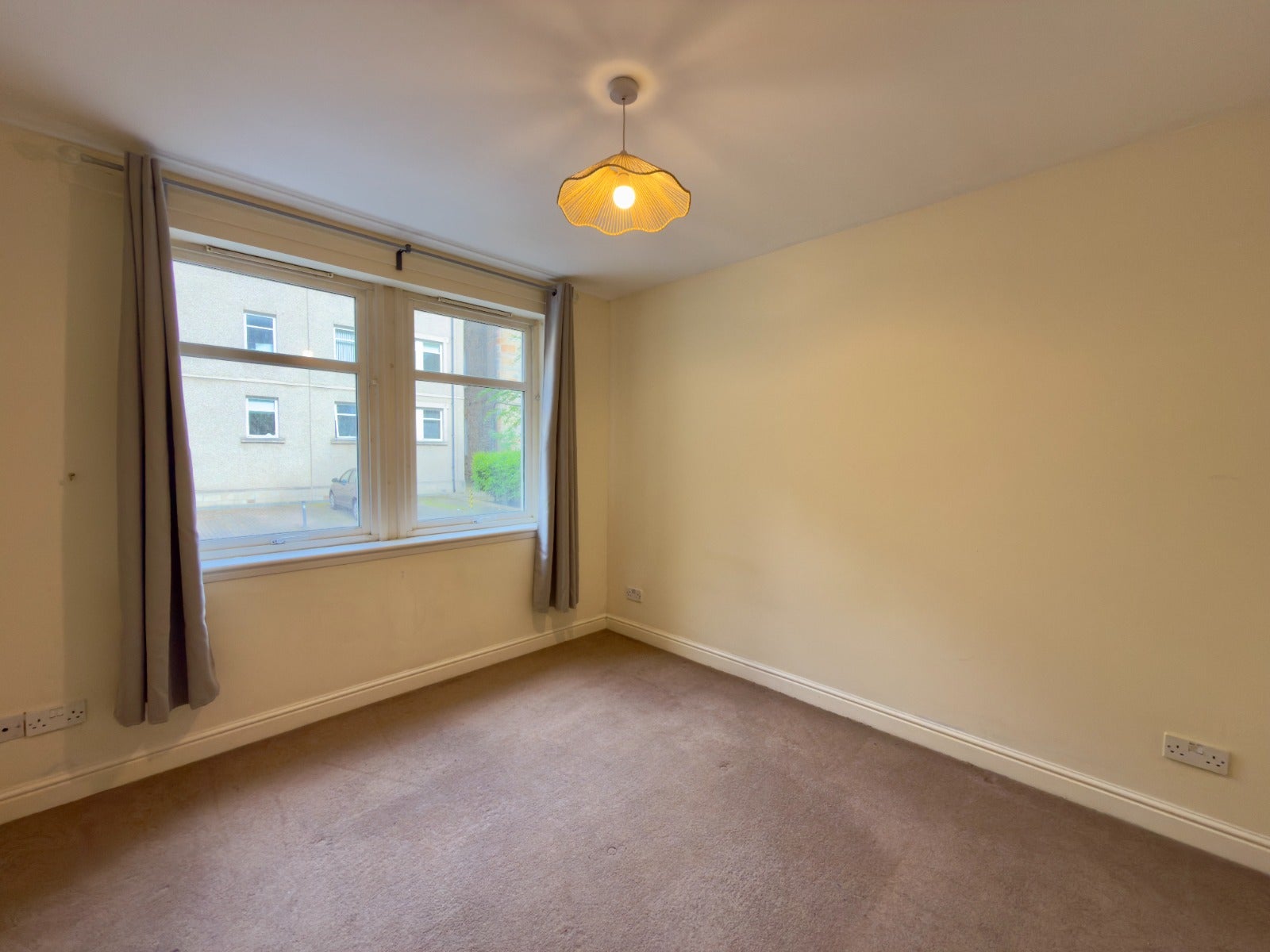 Flat Lauriston Gardens in City of Edinburgh