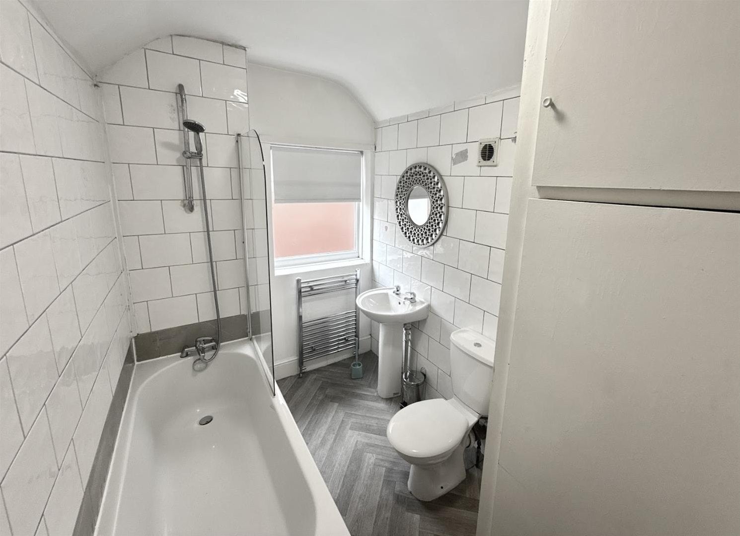 Room Eldon Road in Birmingham