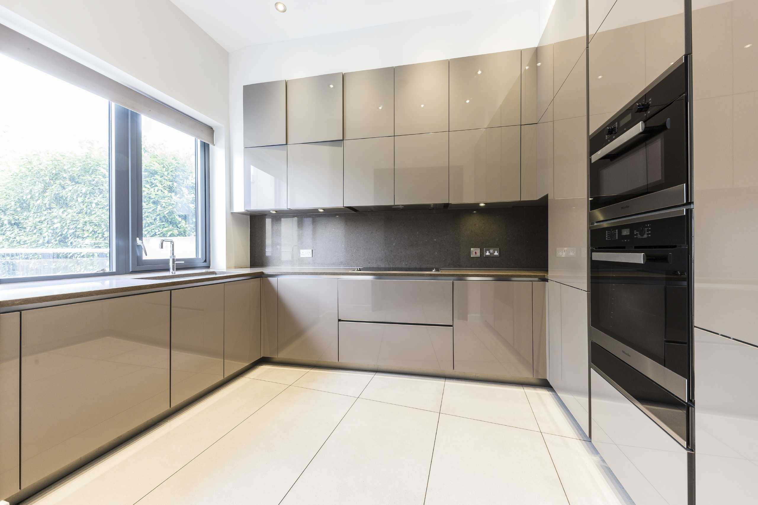 House Gunnersbury Mews in Greater London