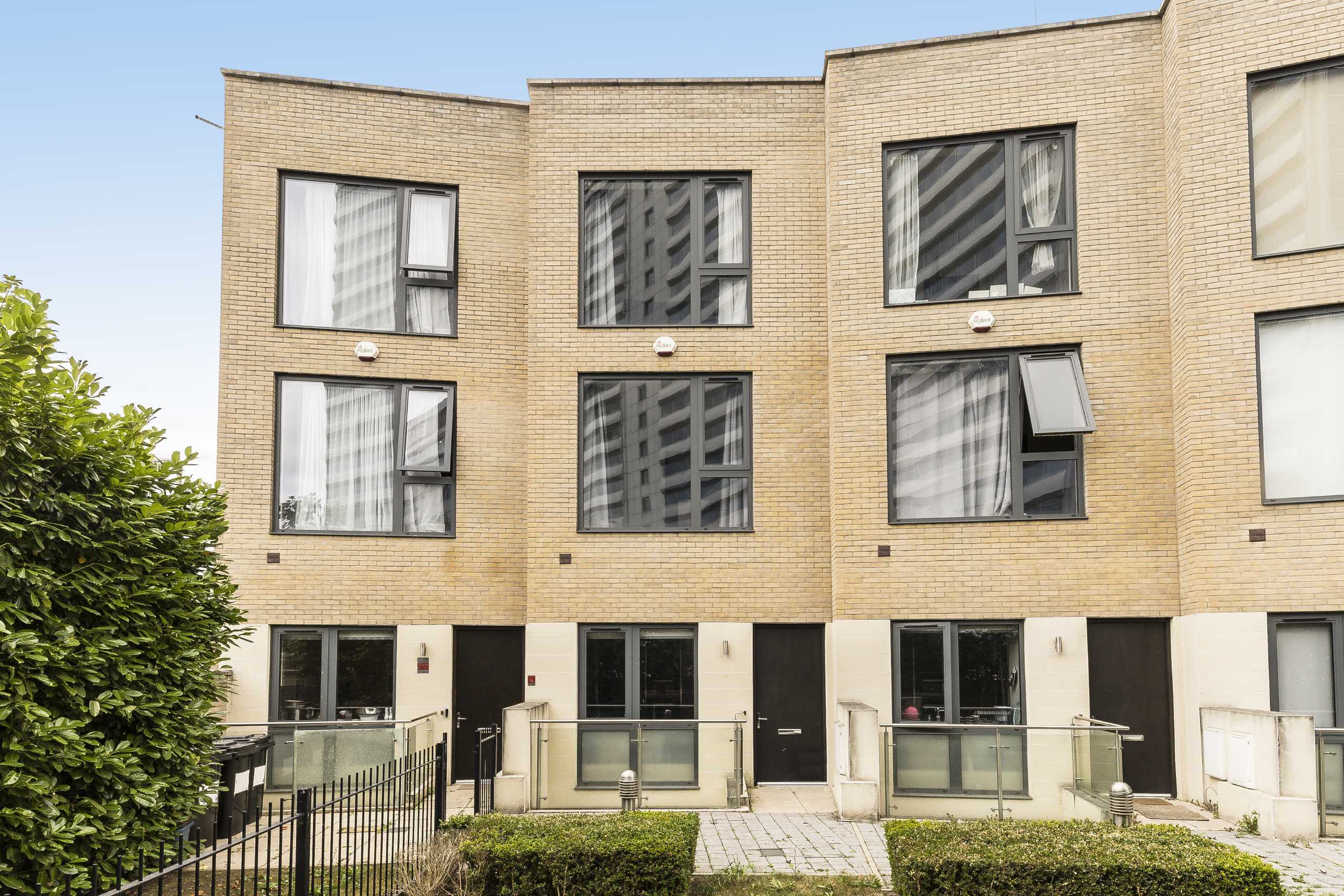 House Gunnersbury Mews in Greater London
