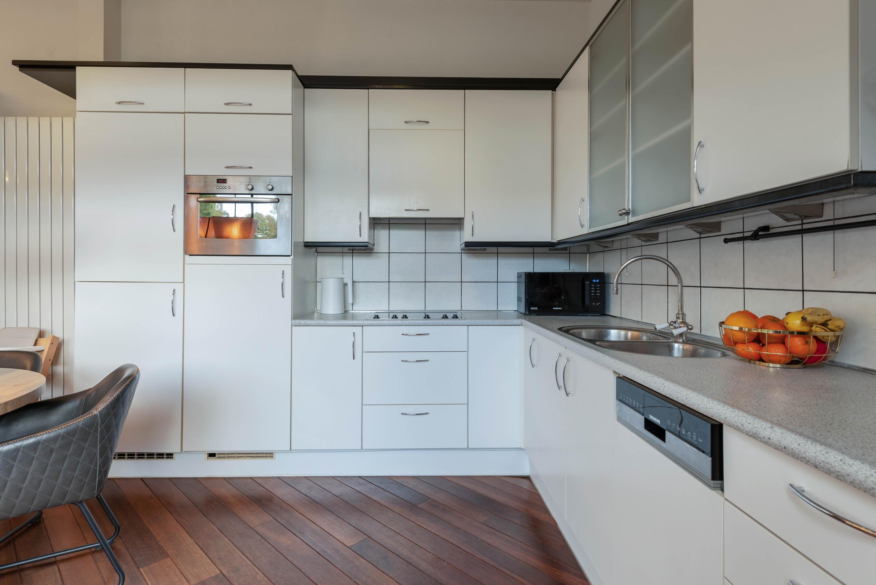 Tussenwoning te koop: Korenwolfstraat 43, Eindhoven