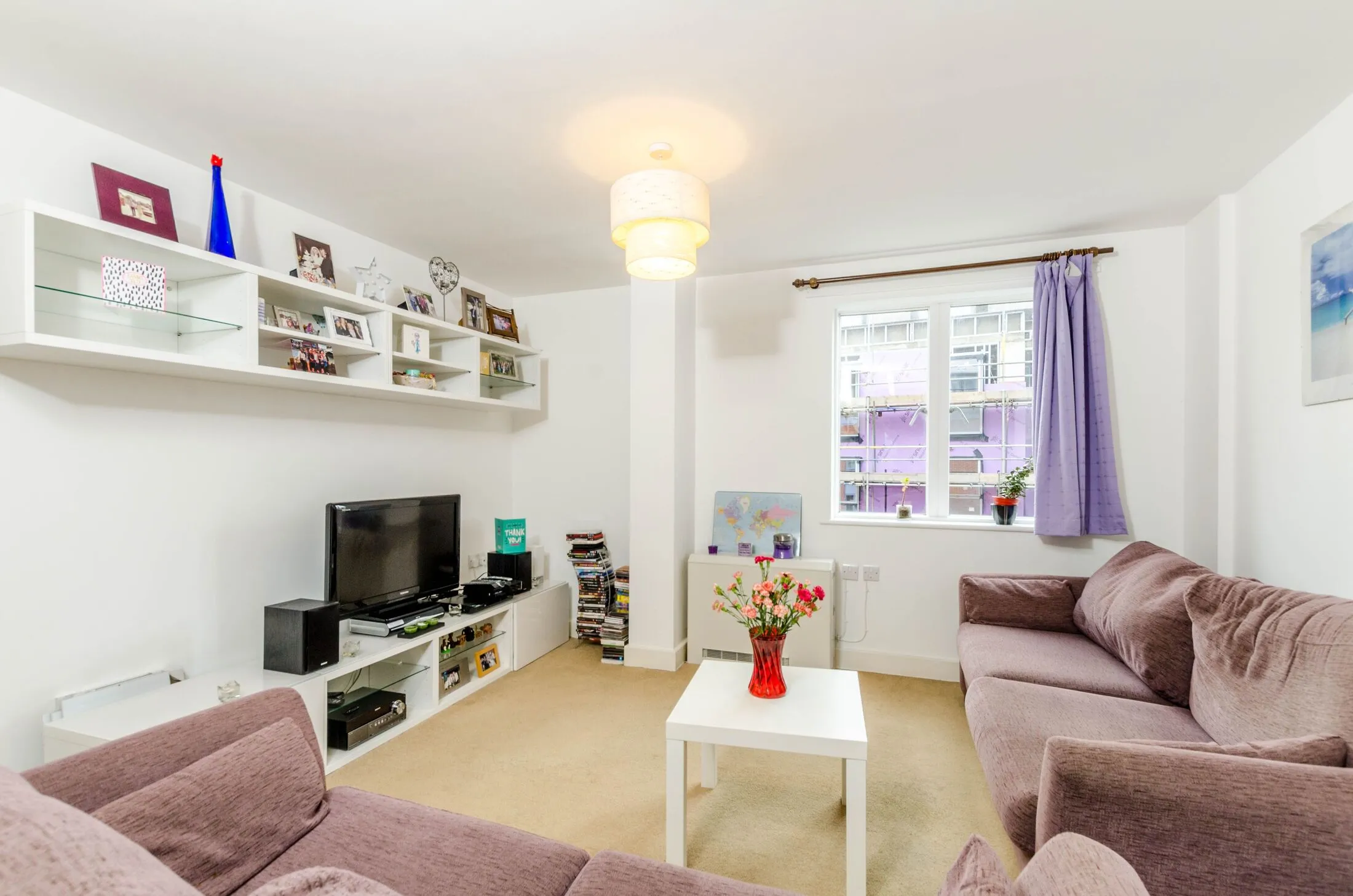 Flat Ellen Webb Drive in Greater London
