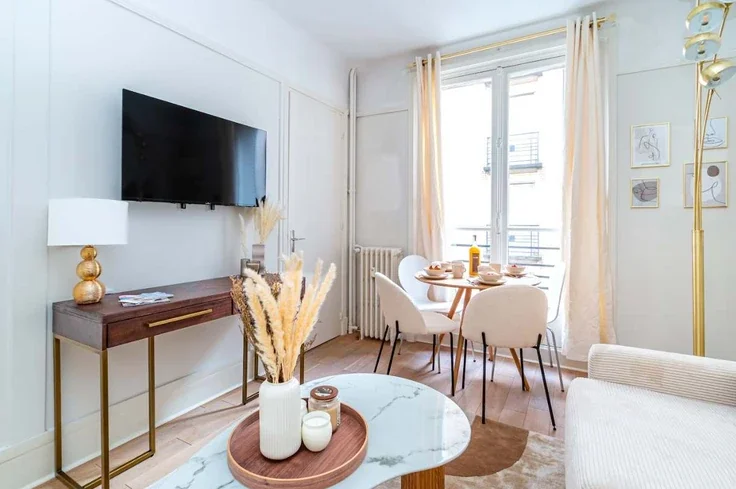 Flat Rue des Dames Augustines in Neuilly-sur-Seine