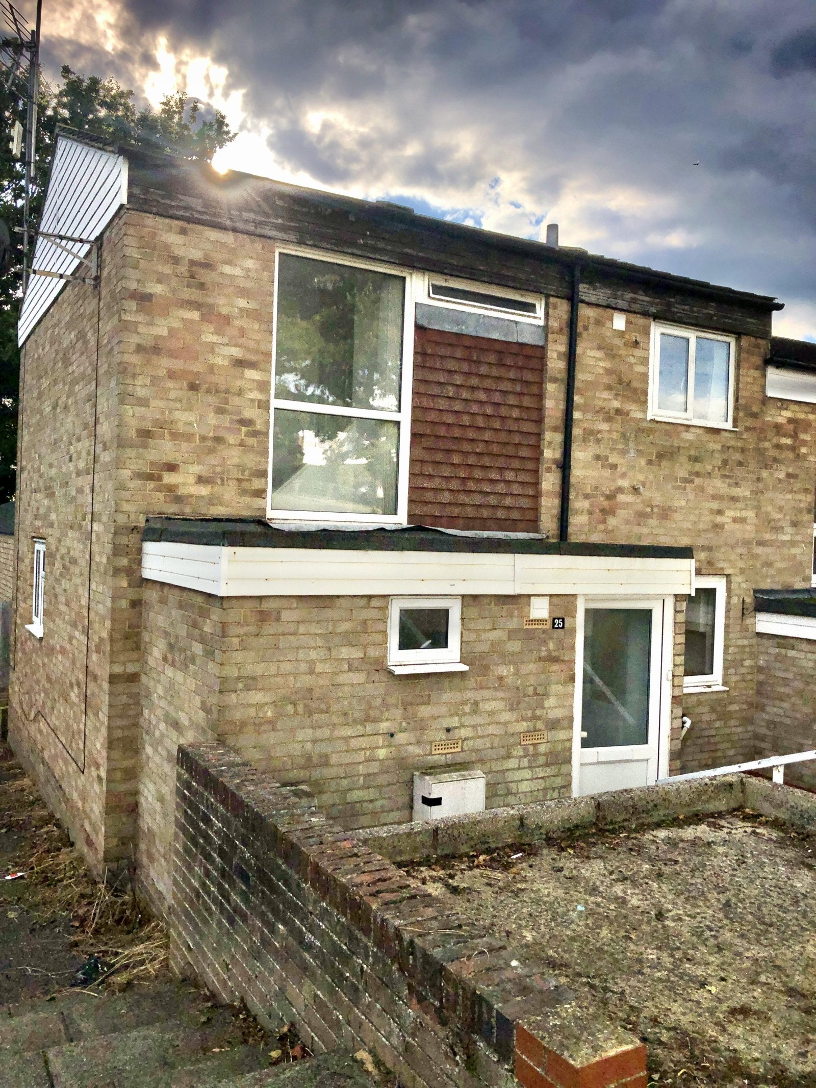 Flat Long Meadow Way in Canterbury