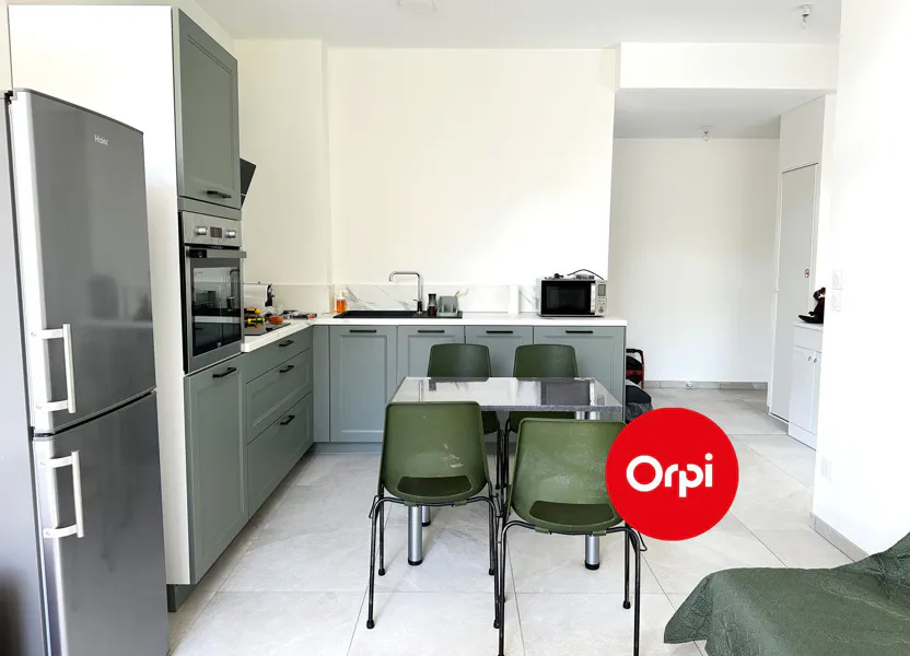 Flat Impasse des Hauts de Bon Accueil in Vienne
