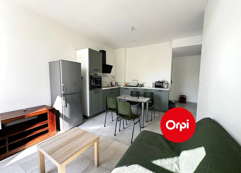 Flat Impasse des Hauts de Bon Accueil in Vienne