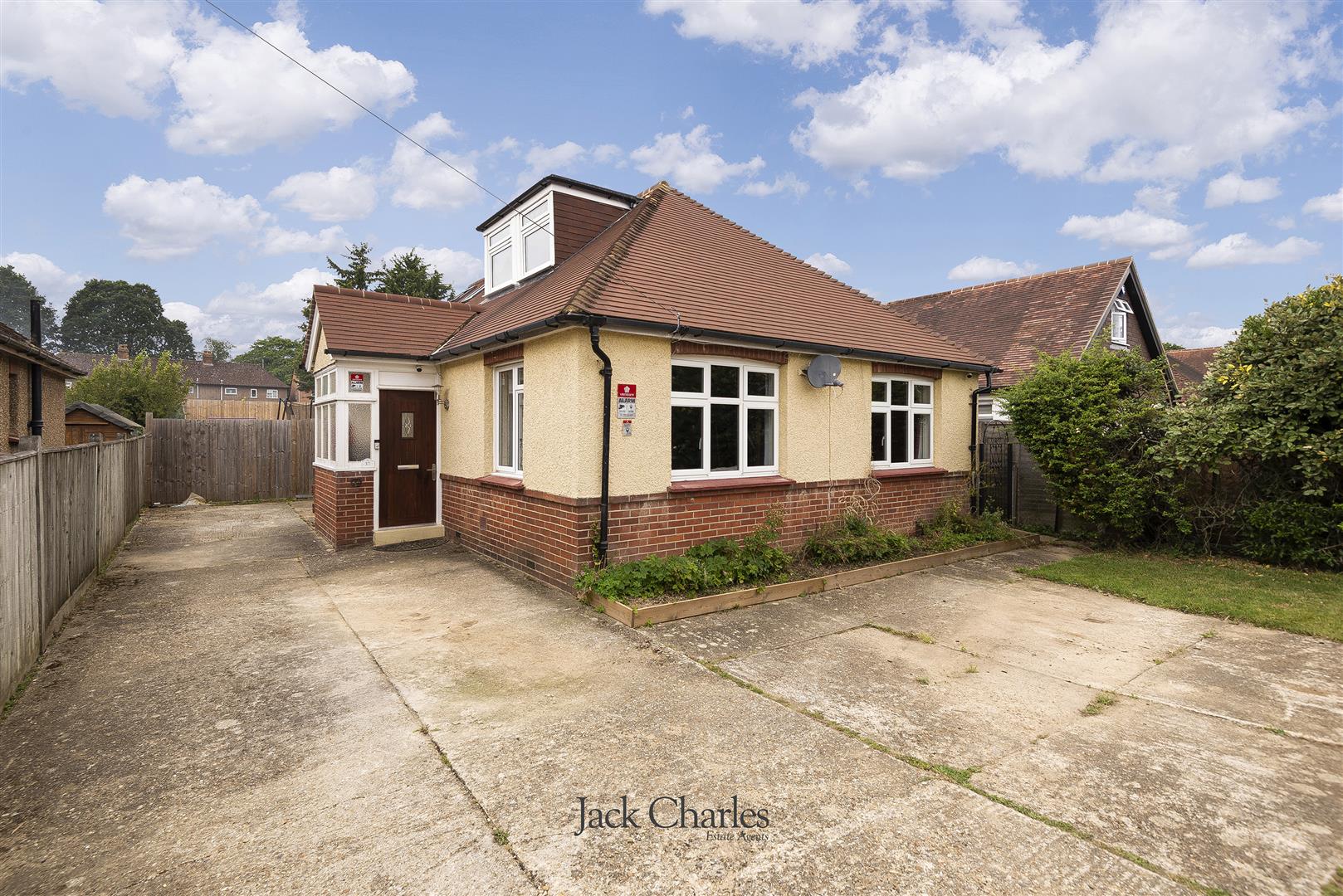 House Thorpe Avenue in Tonbridge and Malling