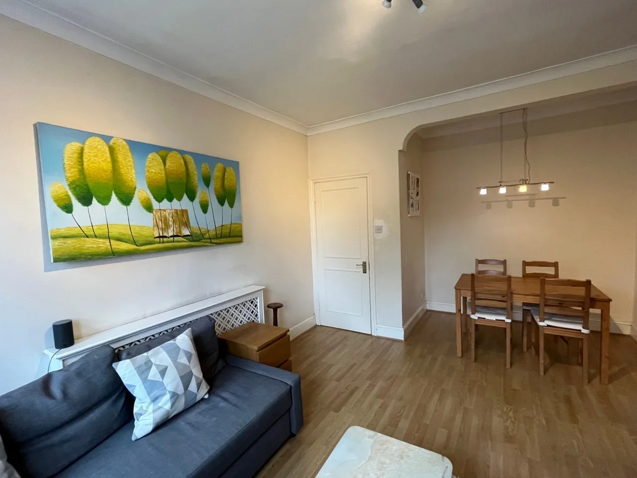 Flat Fentiman Road in Greater London