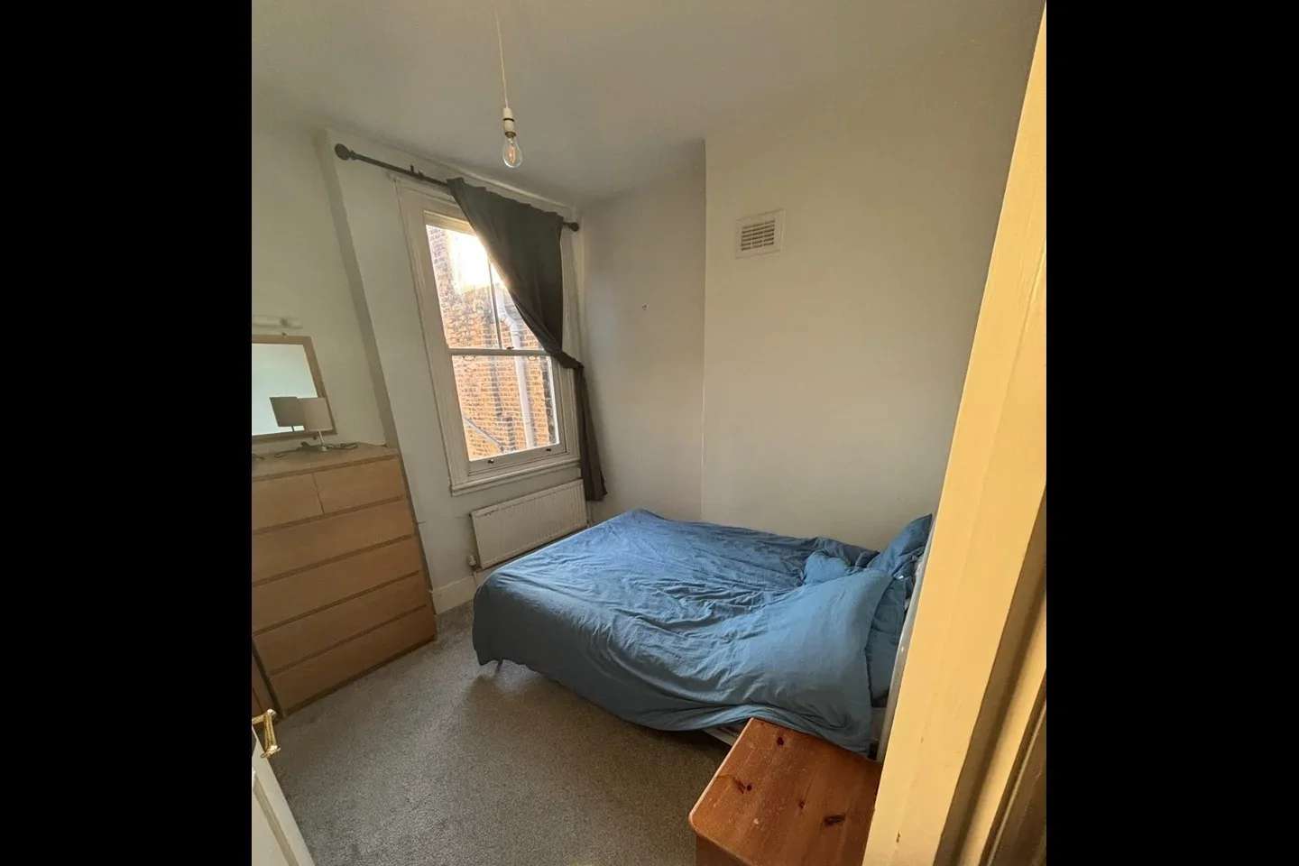 Flat Fentiman Road in Greater London