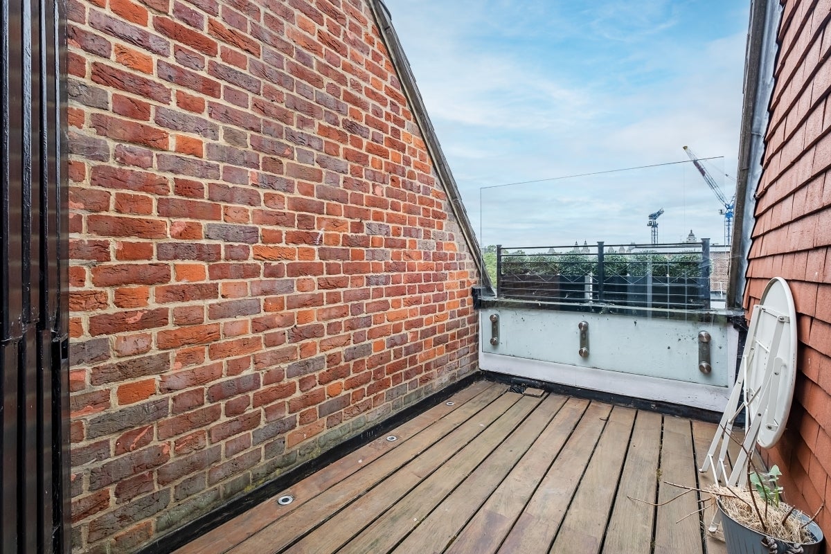 Flat Elystan Street in Greater London